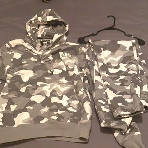 Champion Sweatsuit LG